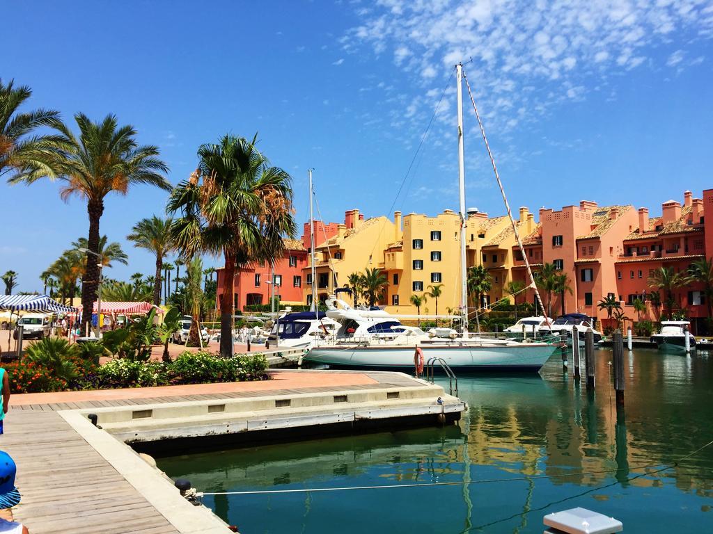 Bahia De Casares Estepona Quarto foto